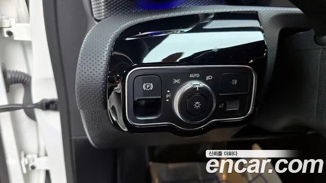 Mercedes-Benz A-Class 2021 — фото 15