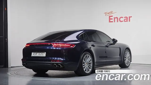 Porsche Panamera 2018 — фото 2