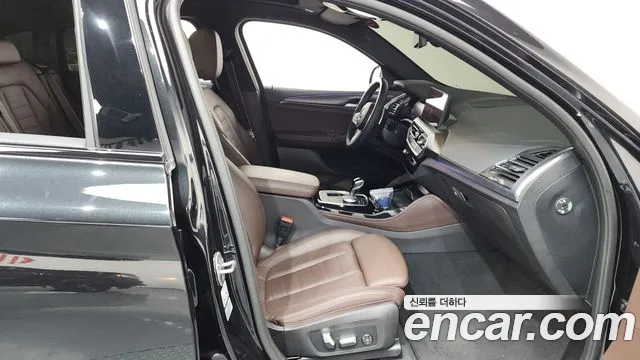 BMW X4 2022 — фото 11