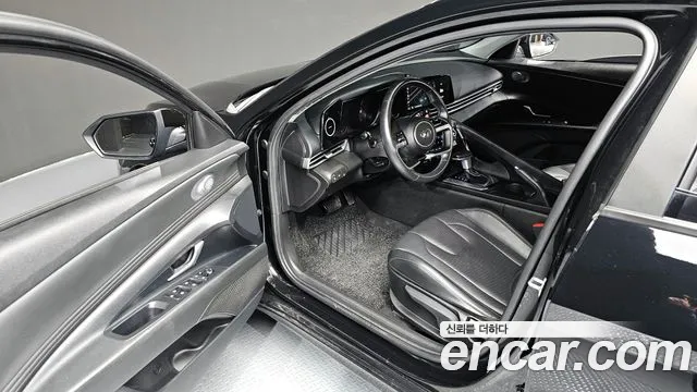 Hyundai AVANTE 2021 — фото 10