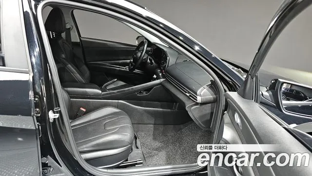 Hyundai AVANTE 2021 — фото 12