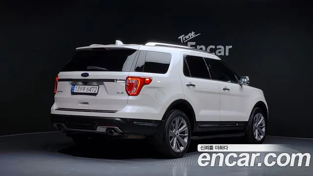 Ford Explorer 2018 — фото 2