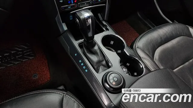 Ford Explorer 2018 — фото 9
