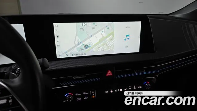 Kia EV6 2023 — фото 15