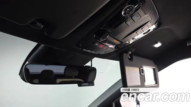 Kia EV6 2023 — фото 17