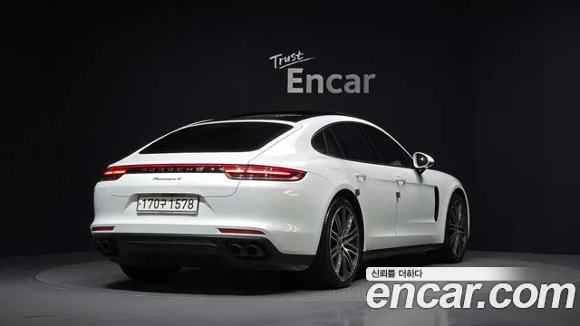 Porsche Panamera 2020 — фото 2
