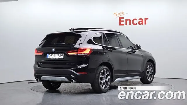 BMW X1 2021 — фото 2