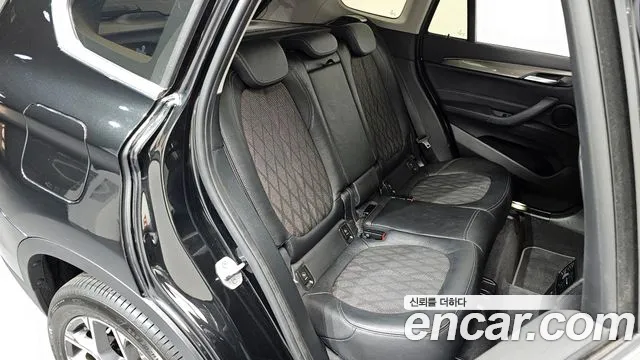 BMW X1 2021 — фото 12