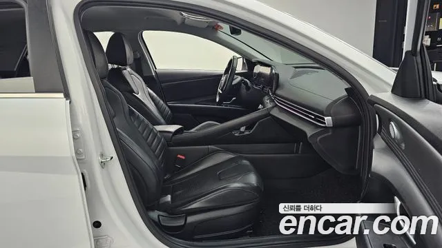 Hyundai AVANTE 2021 — фото 10