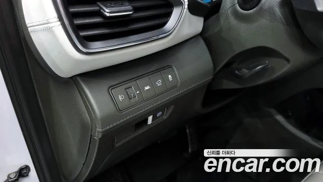 Hyundai Santafe 2021 — фото 16