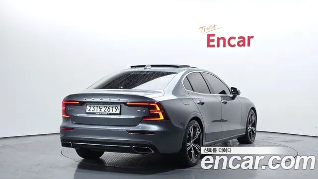 Volvo S60 2020 — фото 2
