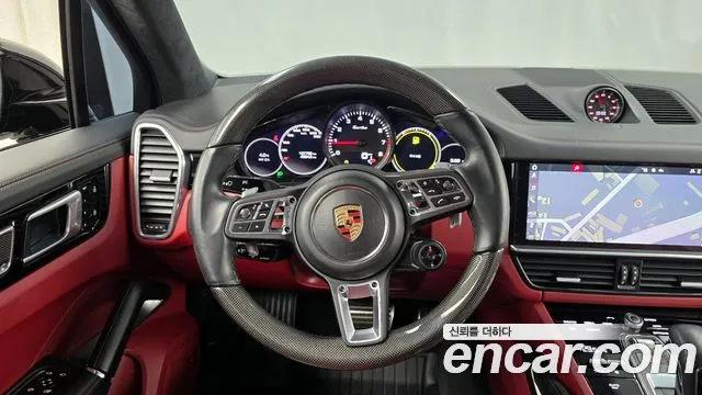 Porsche Cayenne 2020 — фото 13