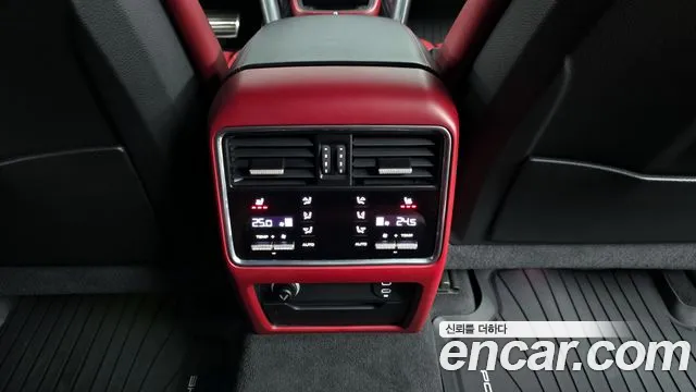 Porsche Cayenne 2020 — фото 19