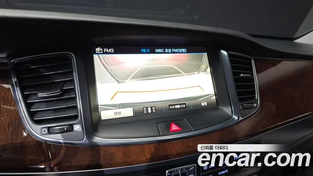 Hyundai Equus 2013 — фото 15