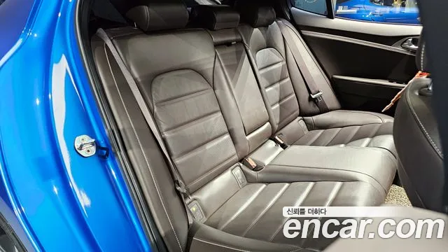 Kia Stinger 2019 — фото 12
