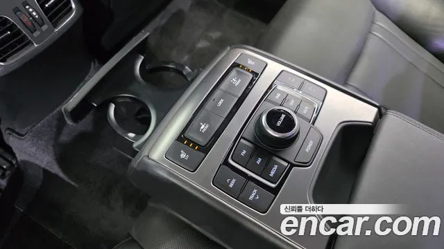 Hyundai Genesis 2015 — фото 18