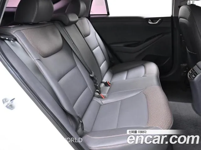 Hyundai Ioniq 2019 — фото 12