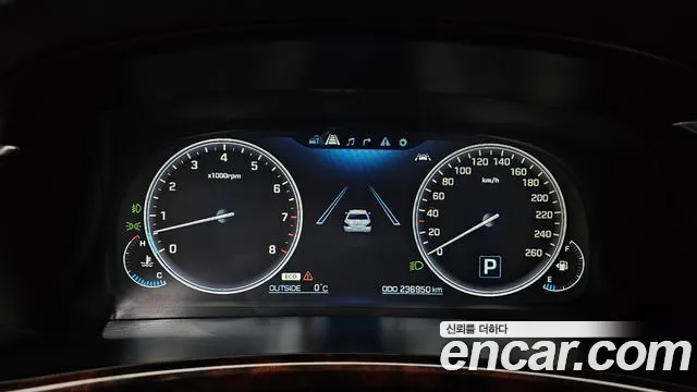 Hyundai Equus 2015 — фото 8