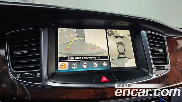 Hyundai Equus 2015 — фото 15