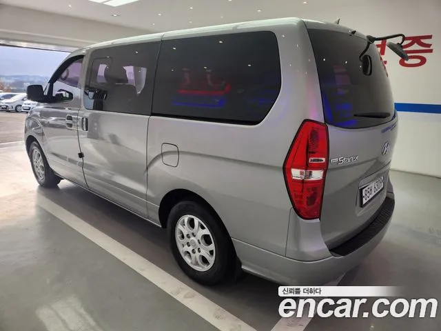 Hyundai Starex 2015 — фото 5