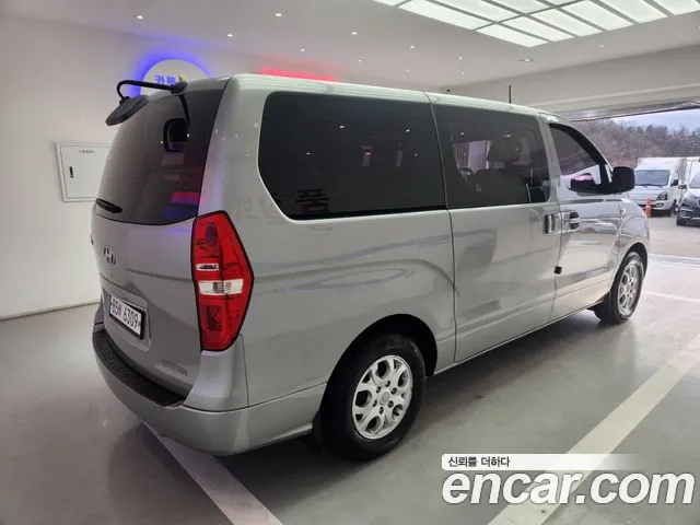 Hyundai Starex 2015 — фото 6