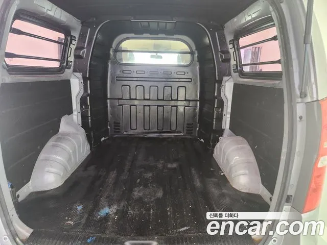 Hyundai Starex 2015 — фото 7