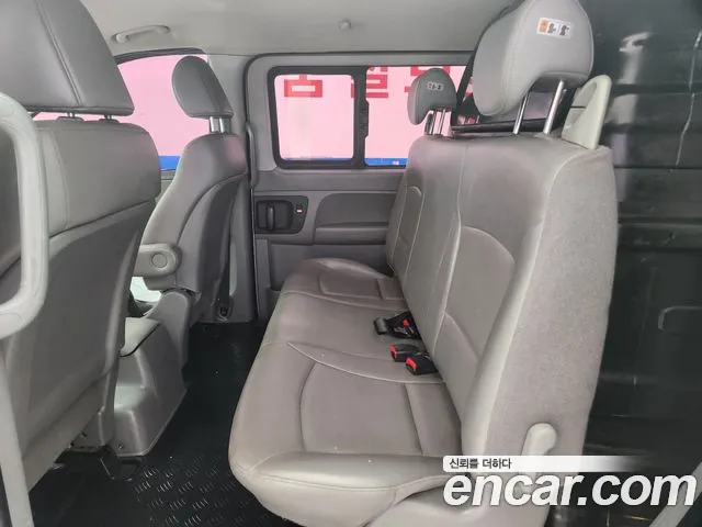 Hyundai Starex 2015 — фото 8