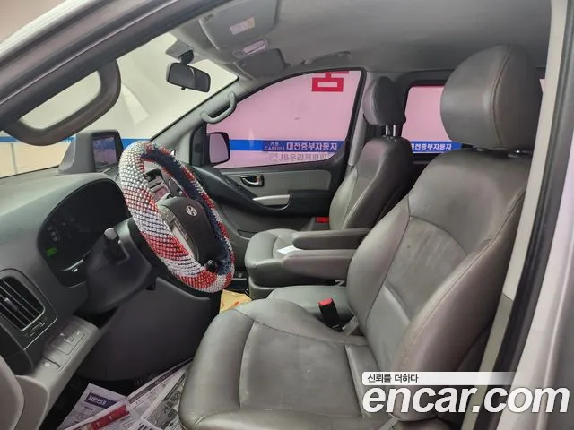 Hyundai Starex 2015 — фото 9