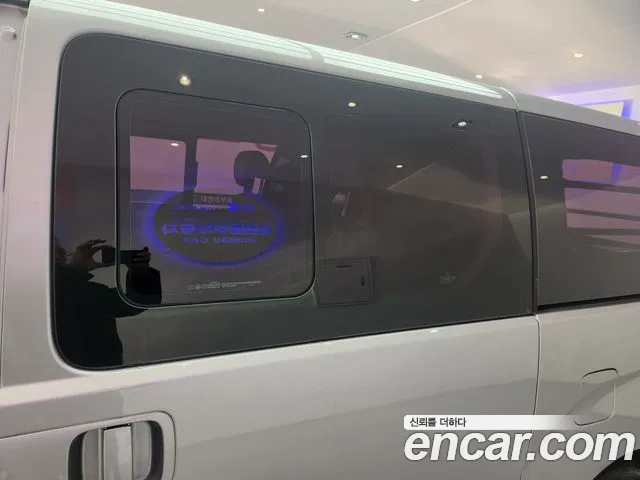 Hyundai Starex 2015 — фото 19