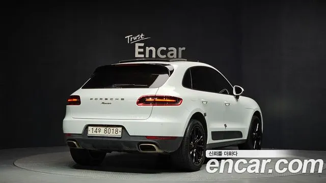 Porsche Macan 2018 — фото 2