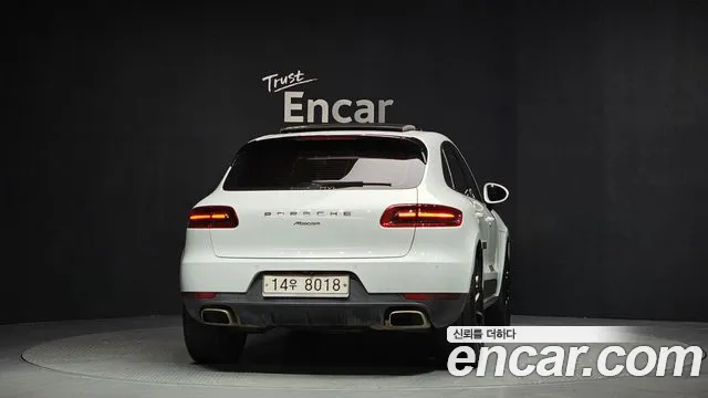 Porsche Macan 2018 — фото 4