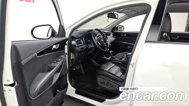 Kia Sorento 2018 — фото 10