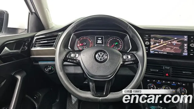 Volkswagen Jetta 2020 — фото 16