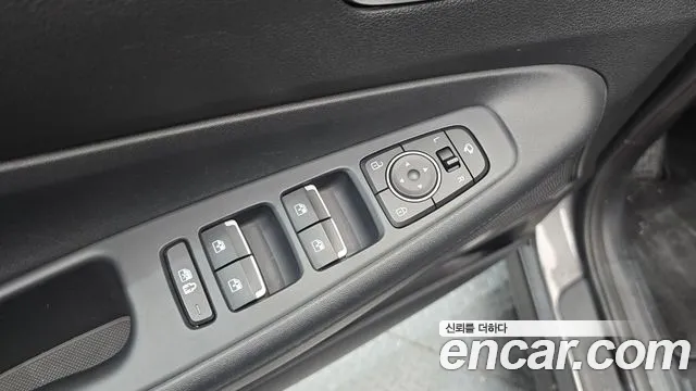 Hyundai Santafe 2023 — фото 14