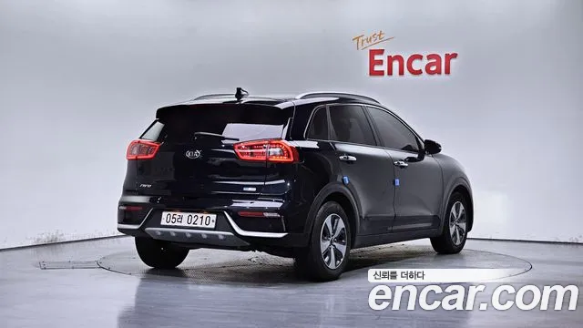 Kia Niro 2017 — фото 1