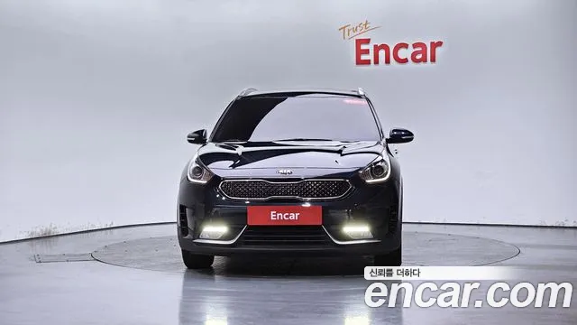 Kia Niro 2017 — фото 2