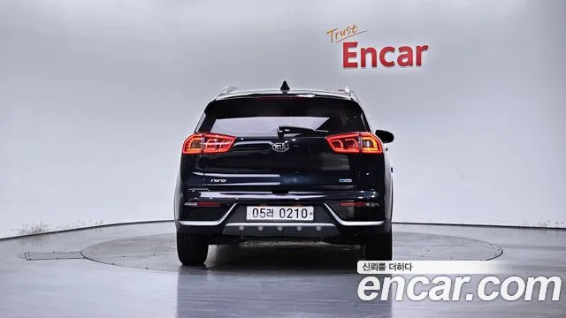 Kia Niro 2017 — фото 3