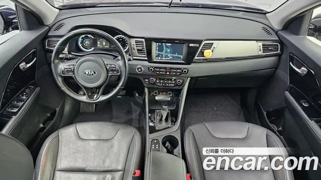 Kia Niro 2017 — фото 6