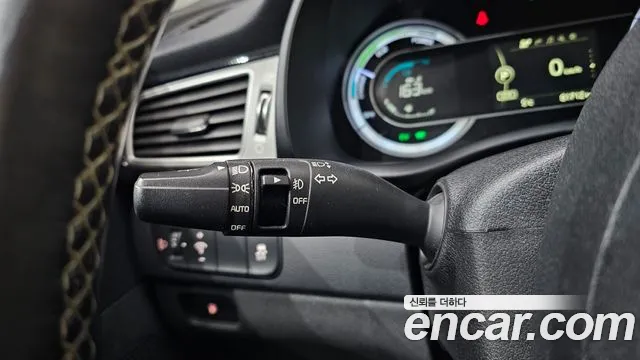 Kia Niro 2017 — фото 17