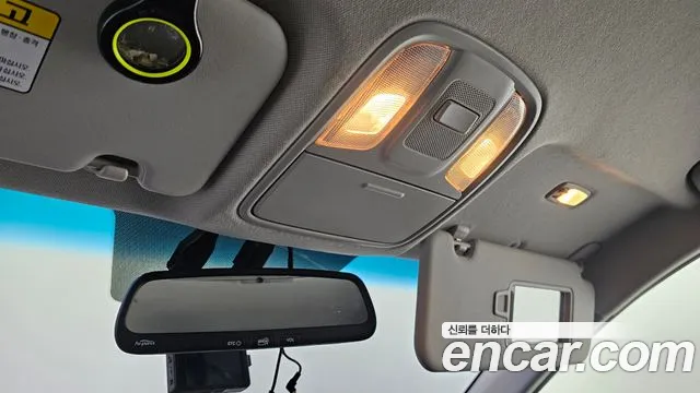 Kia Niro 2017 — фото 18