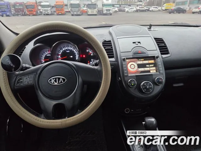 Kia Soul 2011 — фото 6