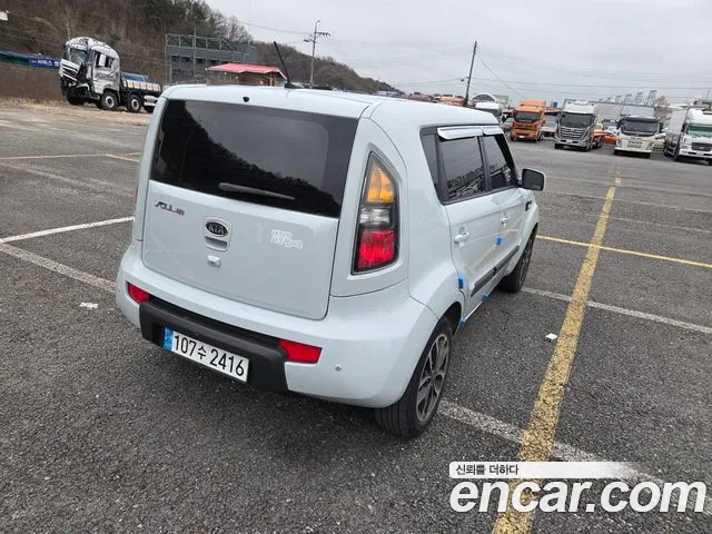 Kia Soul 2011 — фото 10