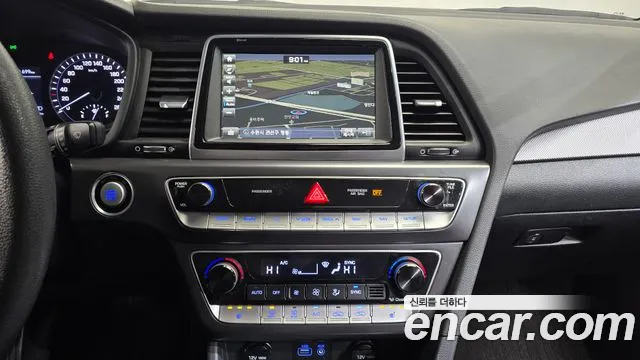 Hyundai Sonata 2018 — фото 14