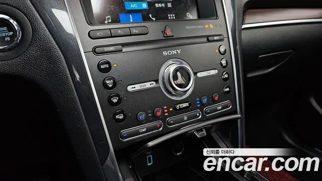 Ford Explorer 2019 — фото 16