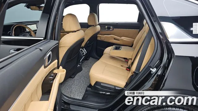 Kia Sorento 2023 — фото 11