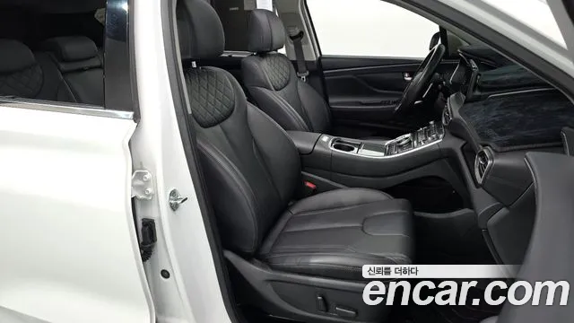 Hyundai Santafe 2021 — фото 10