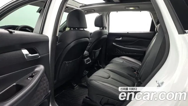 Hyundai Santafe 2021 — фото 12