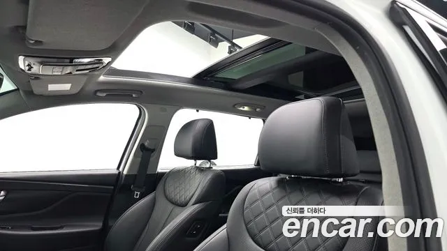 Hyundai Santafe 2021 — фото 18