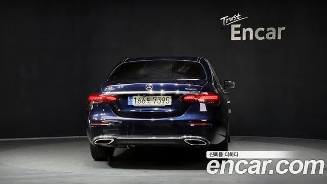 Mercedes-Benz E-Class 2021 — фото 4