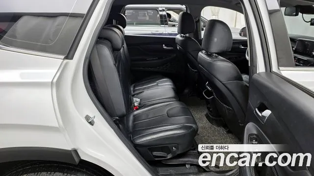 Hyundai Santafe 2019 — фото 12